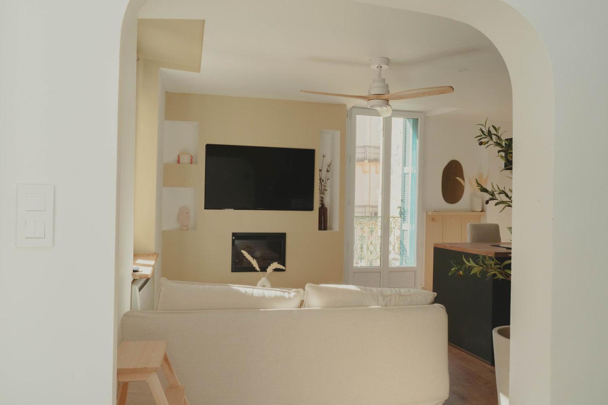 Au Coeur De Hyeres, Ideal Pour Les Couples ! Buitenkant foto